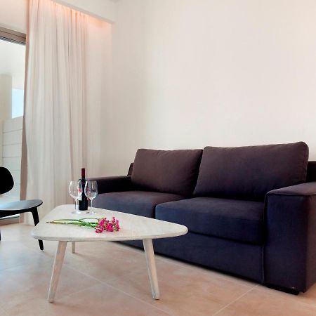 Gold Lagoon Kosher Hotel Пафос Экстерьер фото