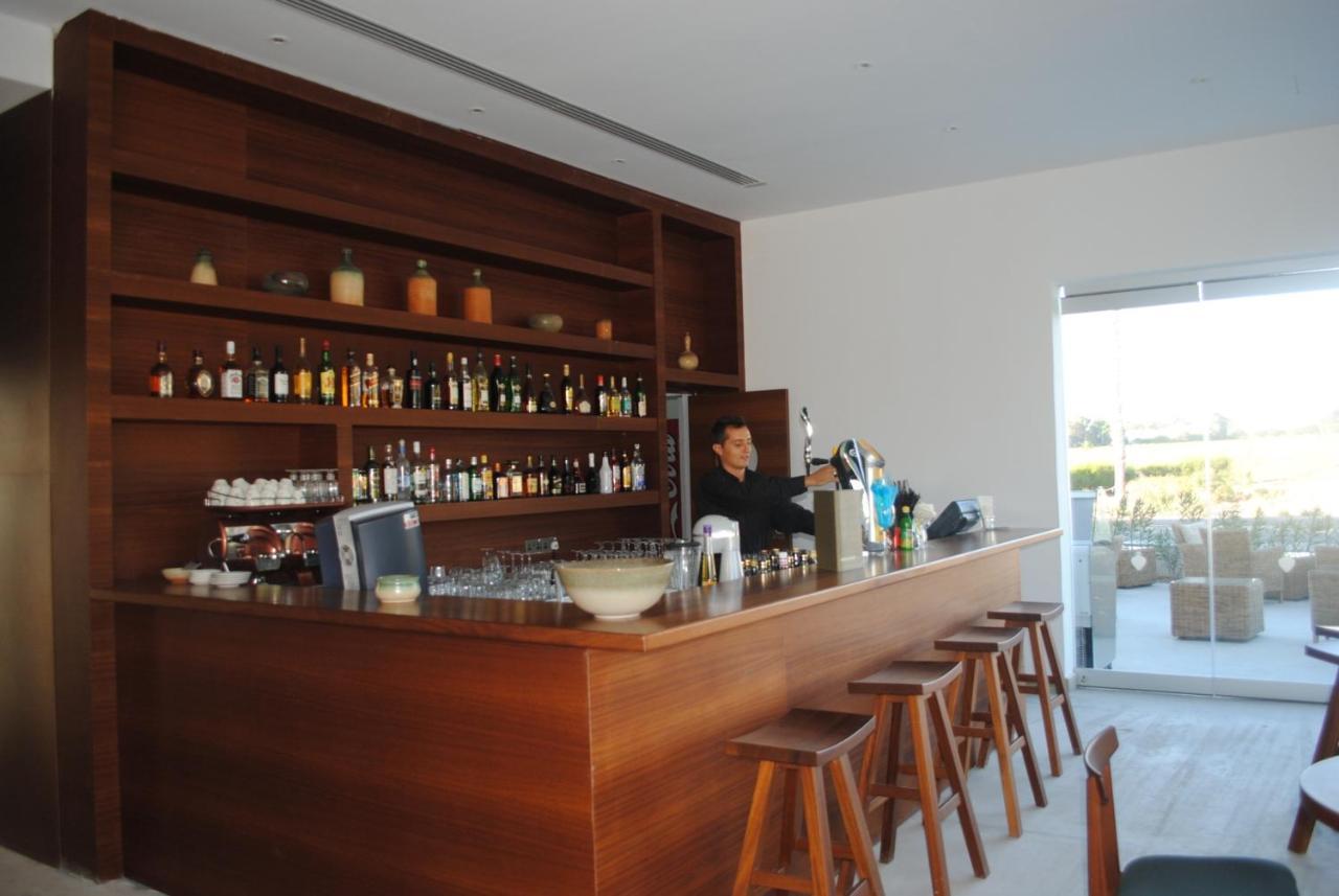Gold Lagoon Kosher Hotel Пафос Экстерьер фото