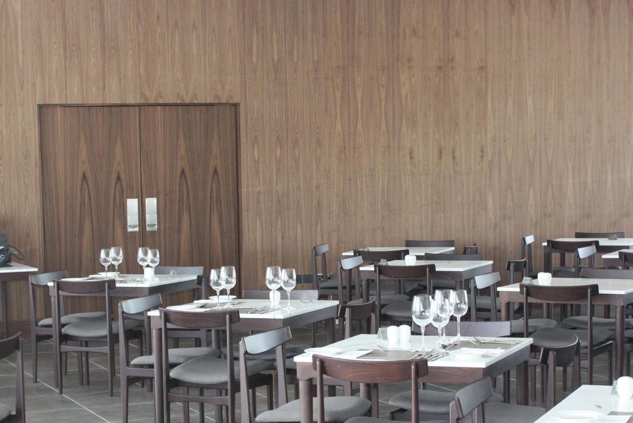 Gold Lagoon Kosher Hotel Пафос Экстерьер фото
