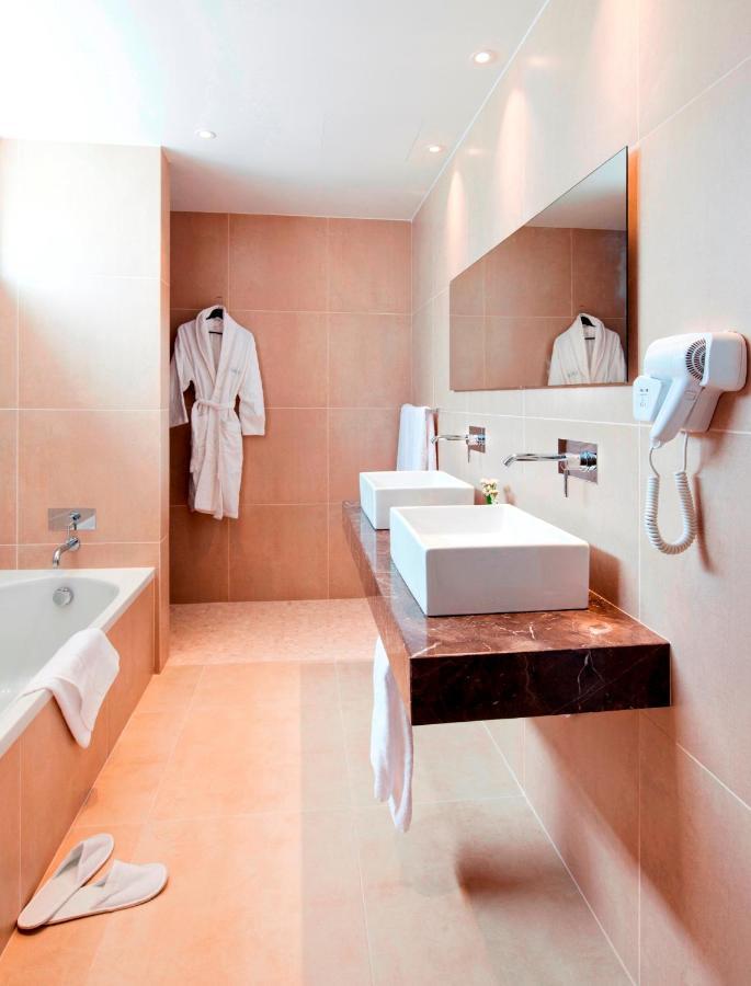 Gold Lagoon Kosher Hotel Пафос Экстерьер фото