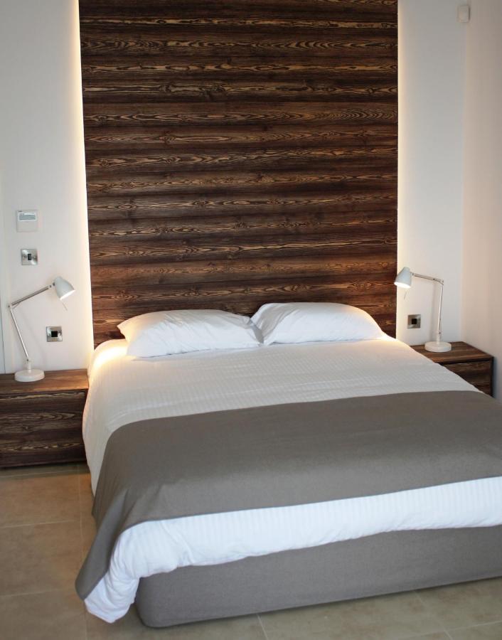 Gold Lagoon Kosher Hotel Пафос Экстерьер фото