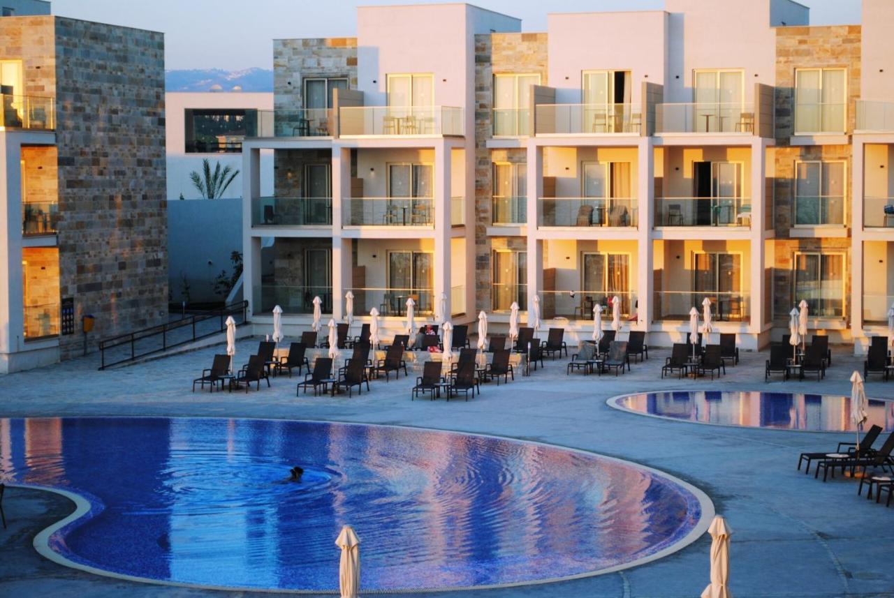 Gold Lagoon Kosher Hotel Пафос Экстерьер фото